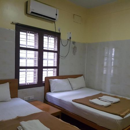 Shwe Eain Si Guest House - Burmese Only Myeik Ngoại thất bức ảnh